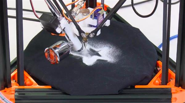 東京理工改進桌面3D打印機，用冰塊打印小型結(jié)構(gòu)和形狀